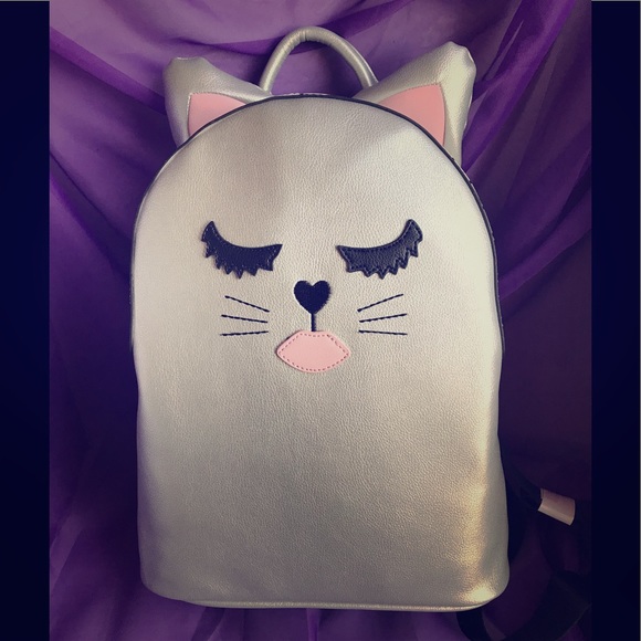 Betsey Johnson Handbags - 💥FINAL PRICE 💥❤️Betsey Johnson backpack ❤️